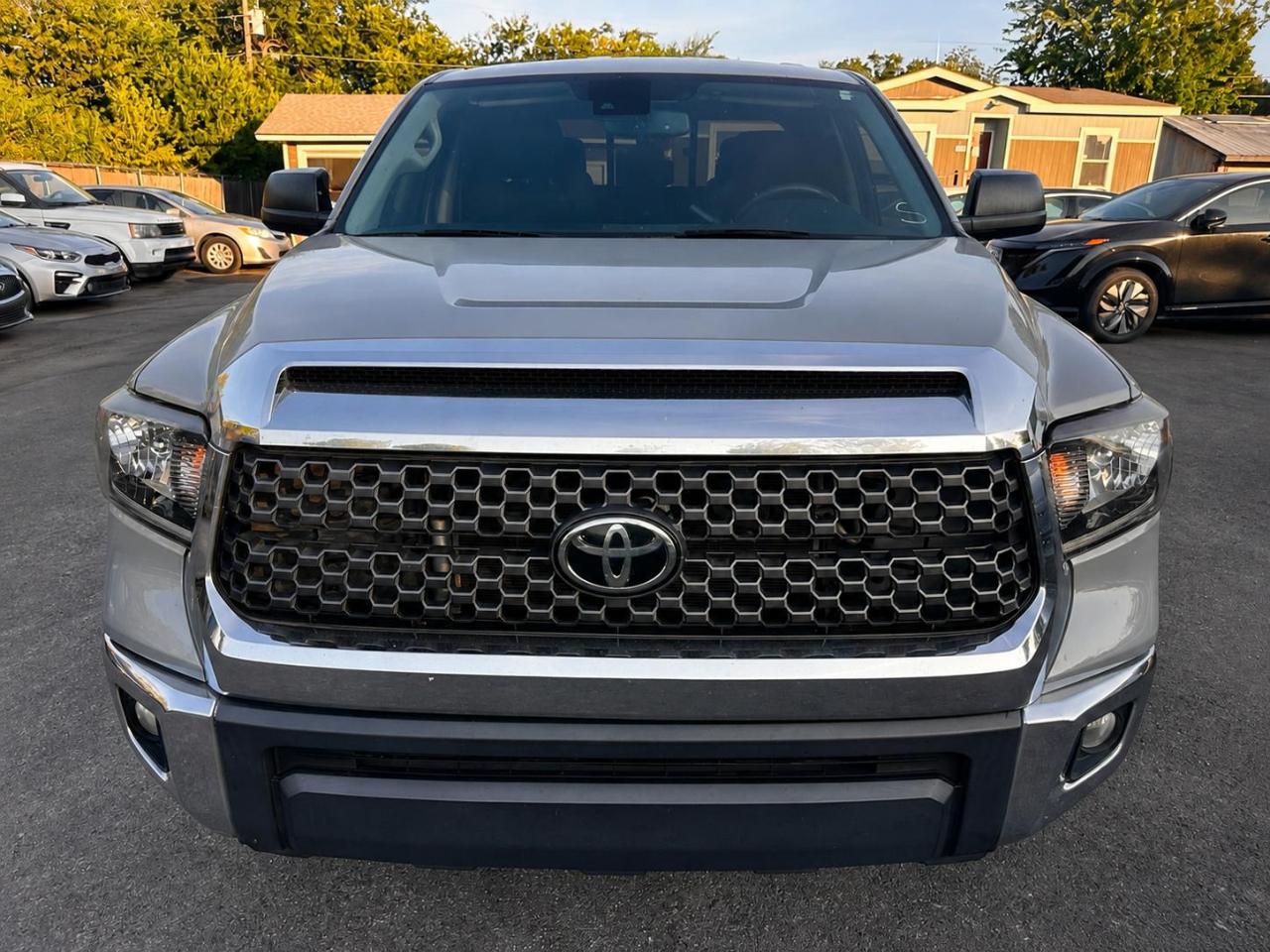 Toyota Tundra  2021