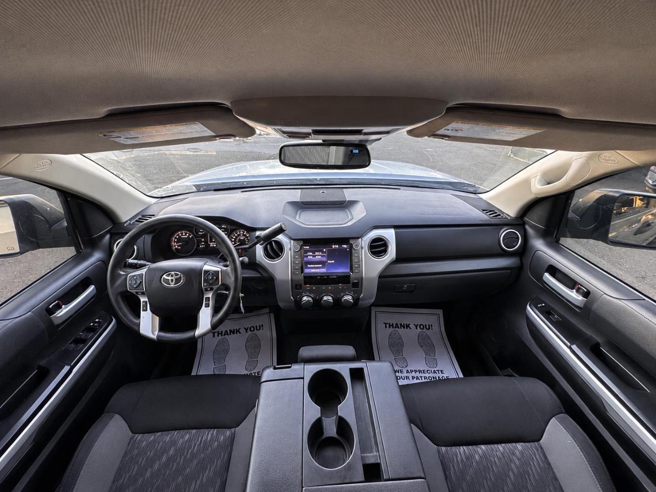 Toyota Tundra  2021