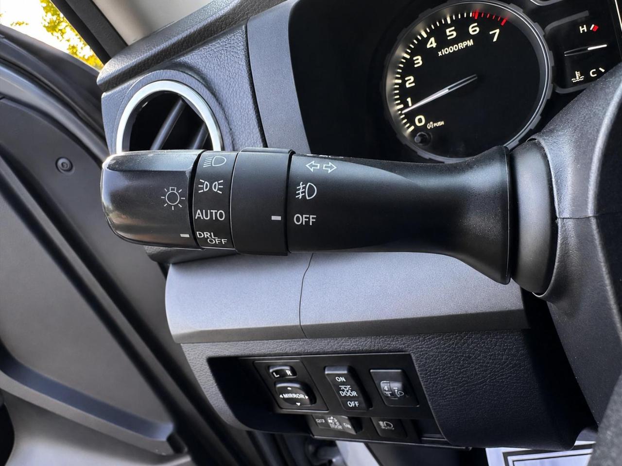 Toyota Tundra  2021