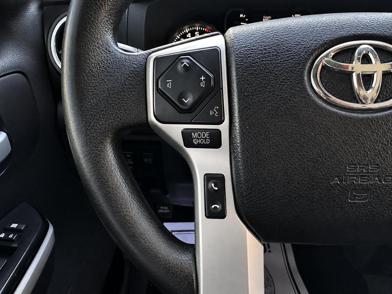 Toyota Tundra  2021