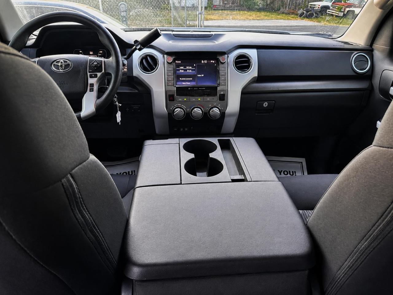 Toyota Tundra  2021