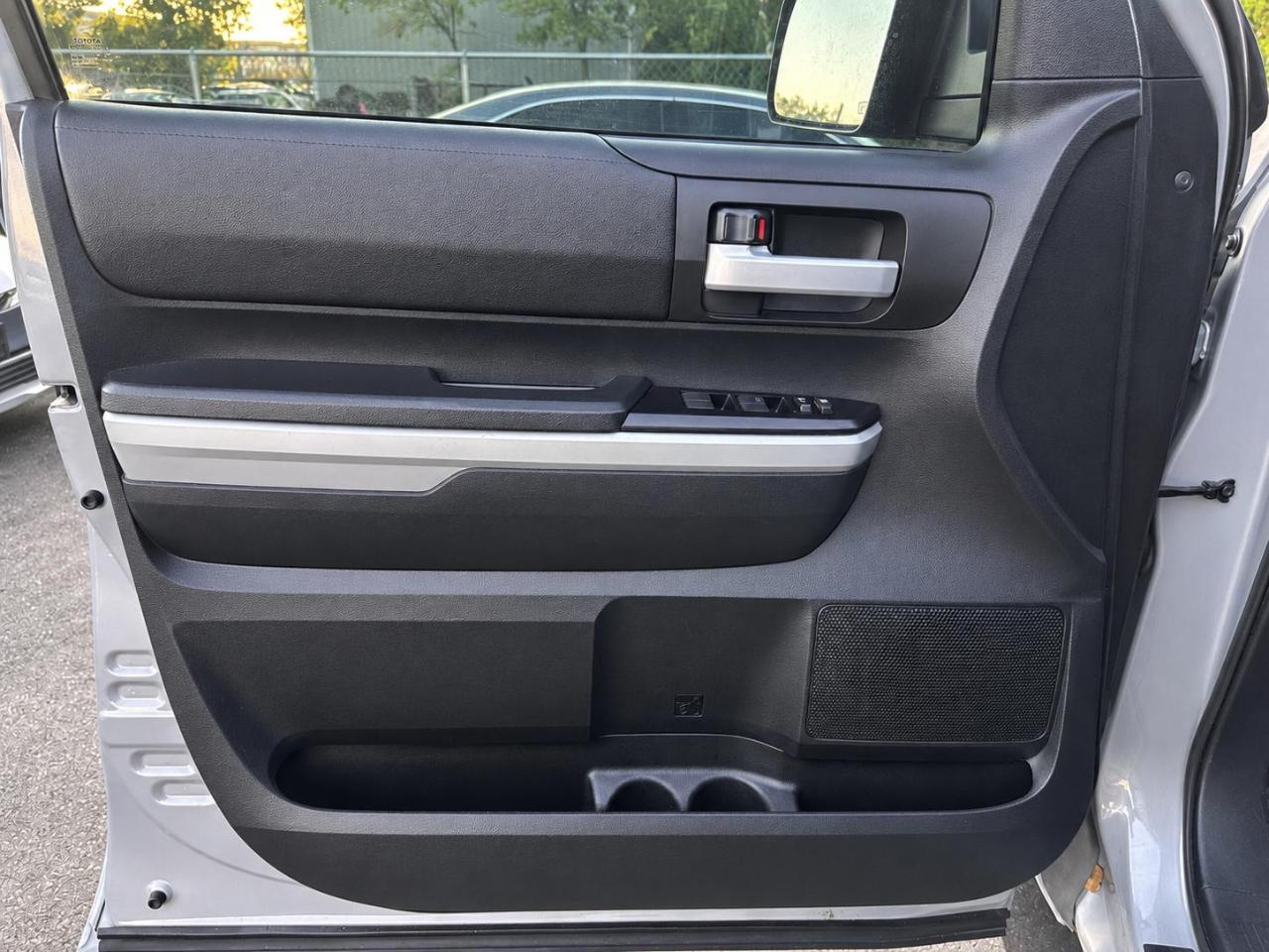 Toyota Tundra  2021
