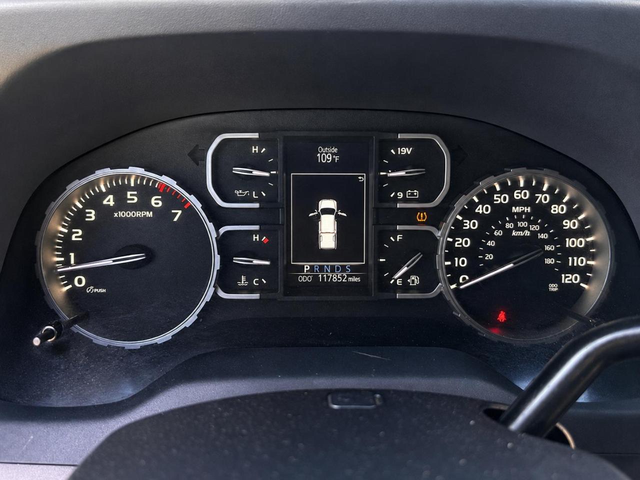 Toyota Tundra  2021