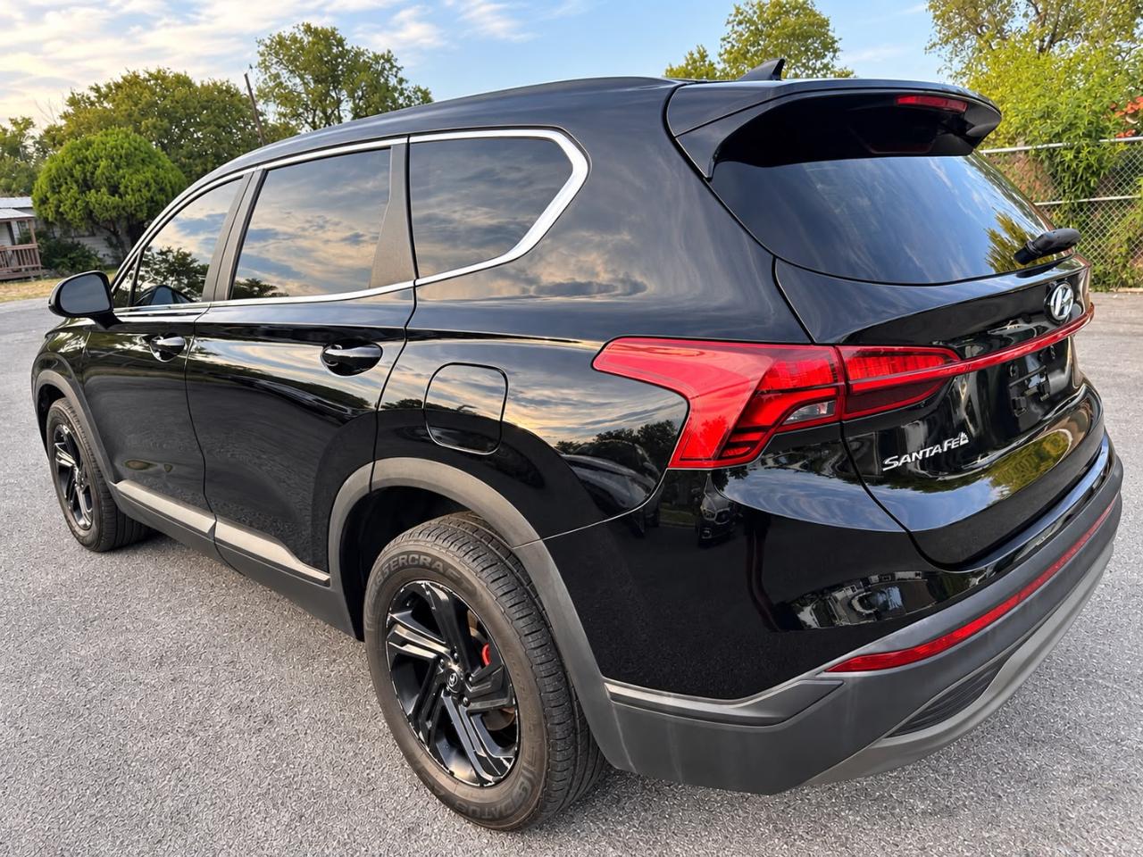 Hyundai Santa Fe SE 2023