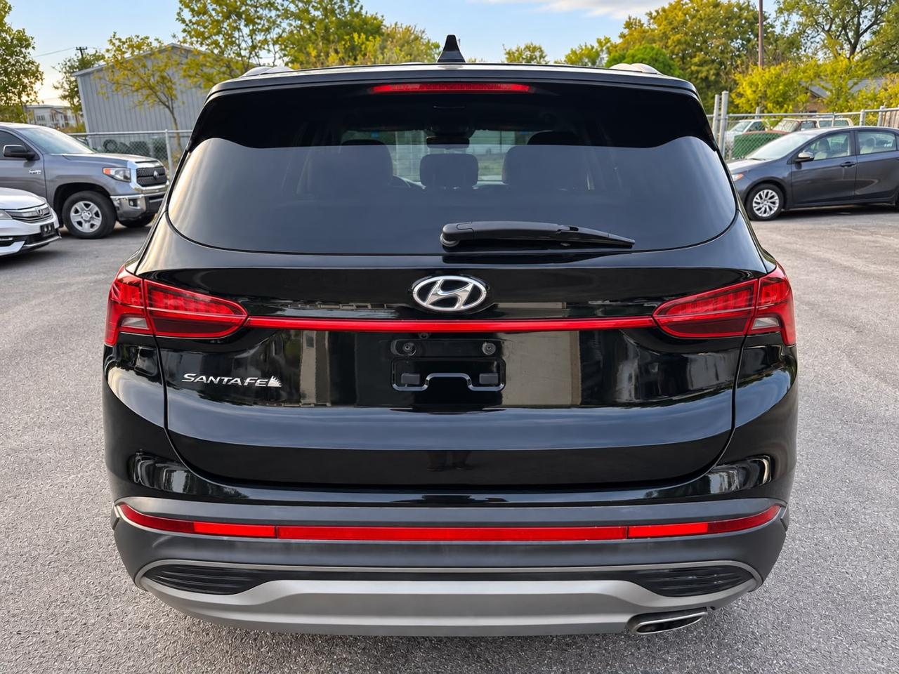 Hyundai Santa Fe SE 2023