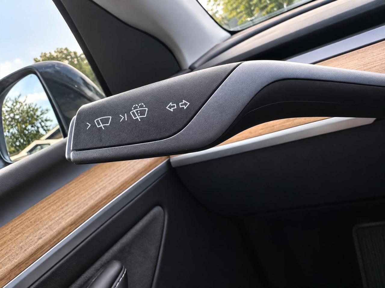 Tesla Model Y Long Range 2023