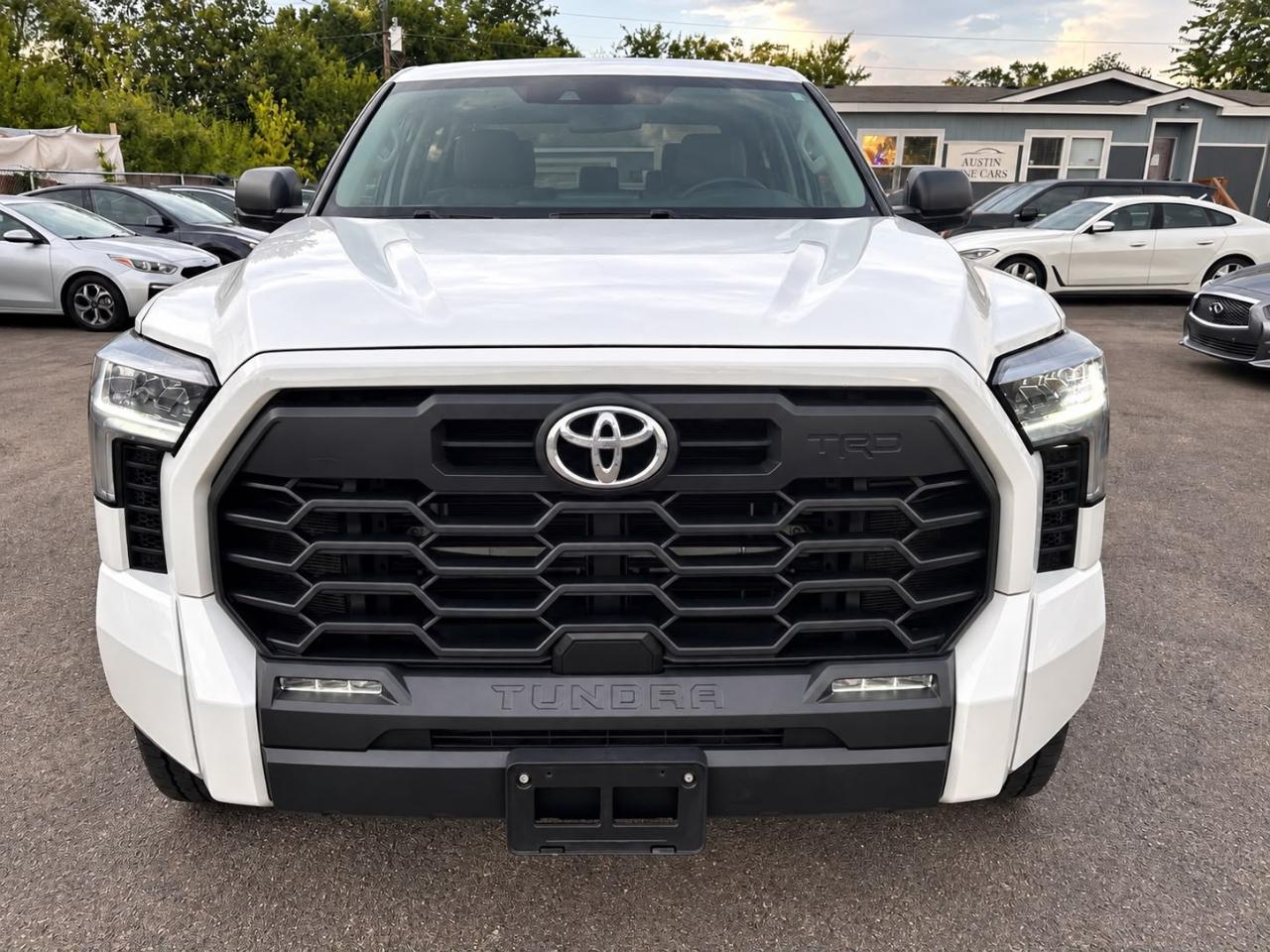 Toyota Tundra SR5 CrewMax 4WD 2023