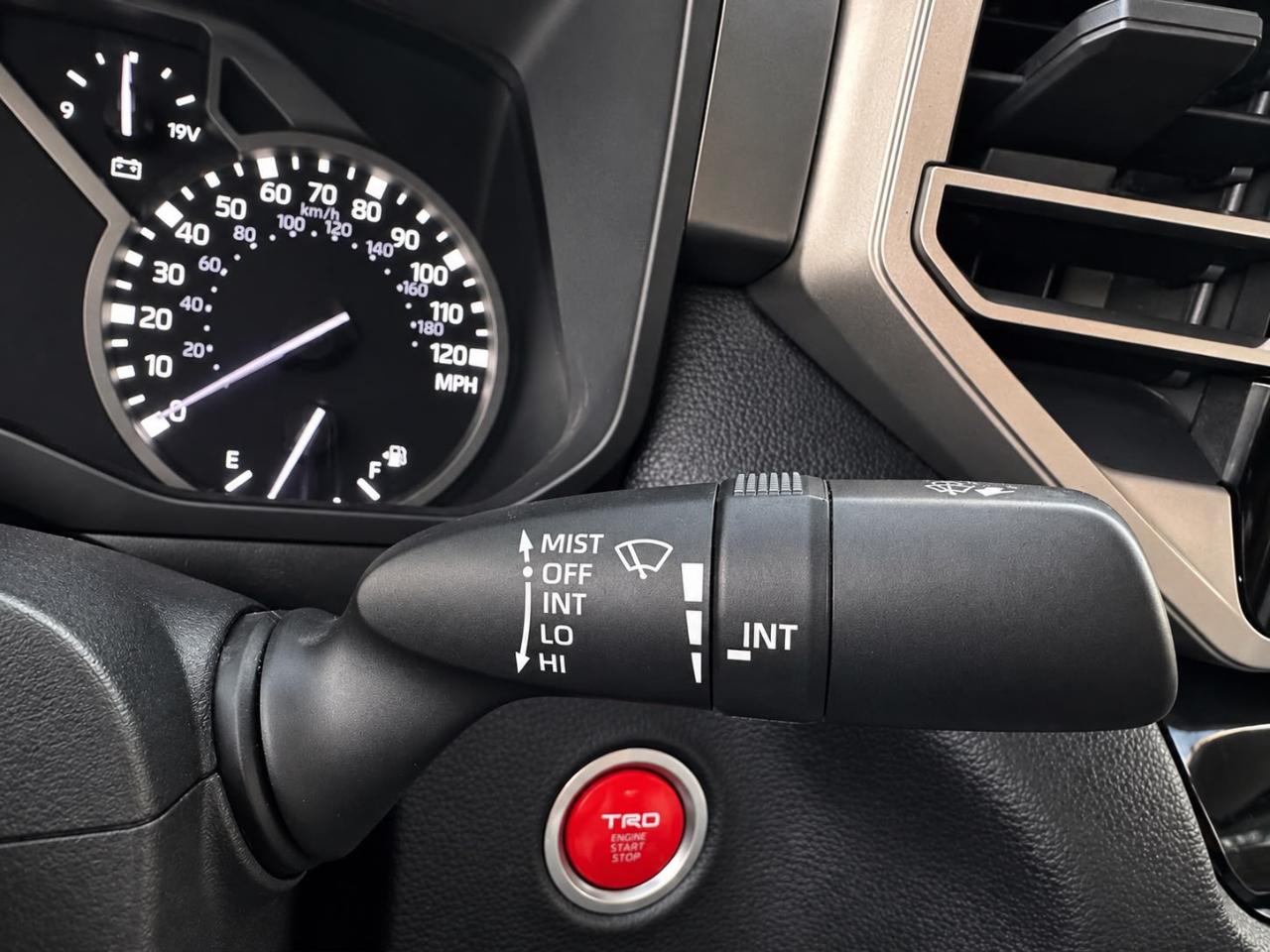 Toyota Tundra SR5 CrewMax 4WD 2023
