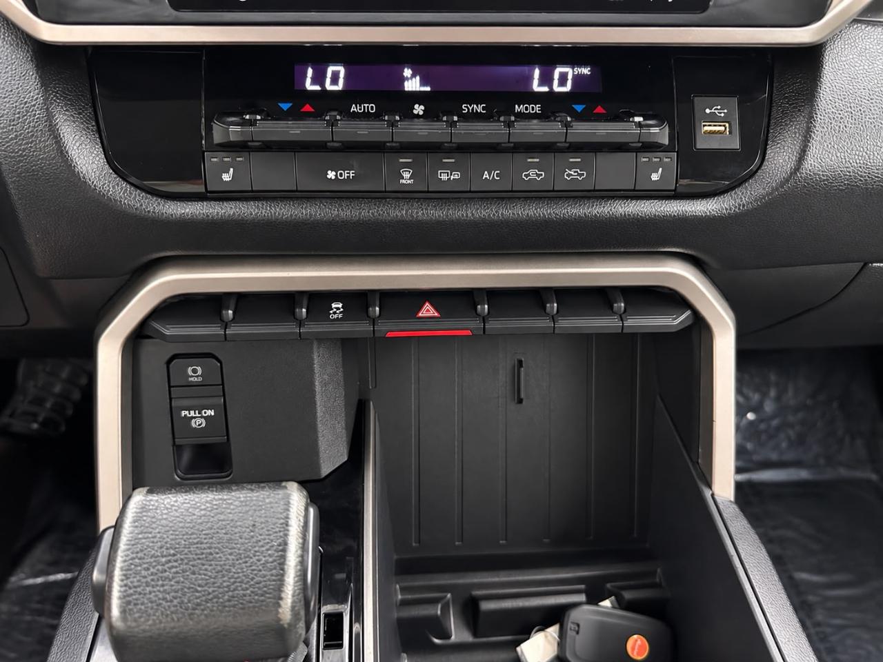 Toyota Tundra SR5 CrewMax 4WD 2023