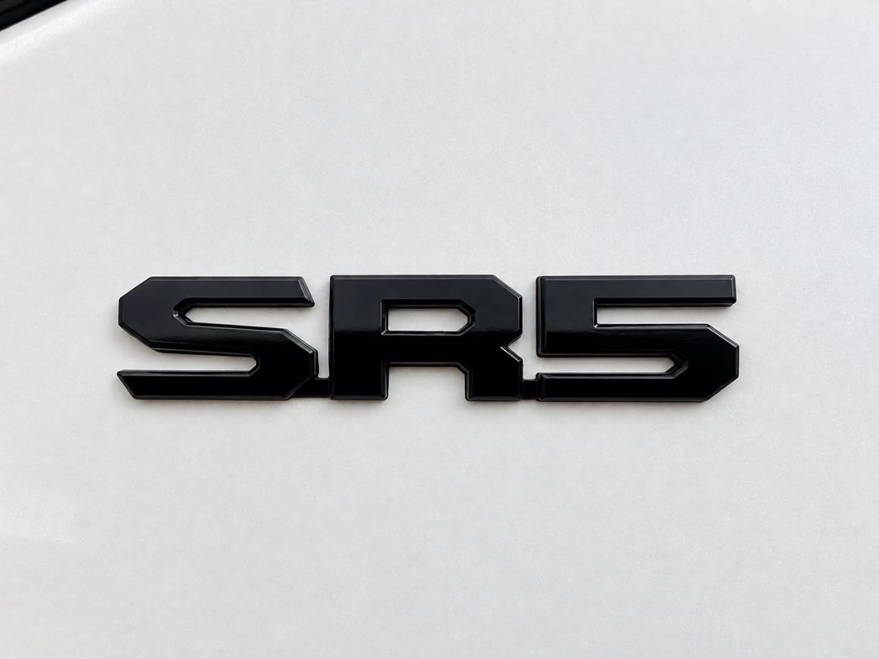 Toyota Tundra SR5 CrewMax 4WD 2023