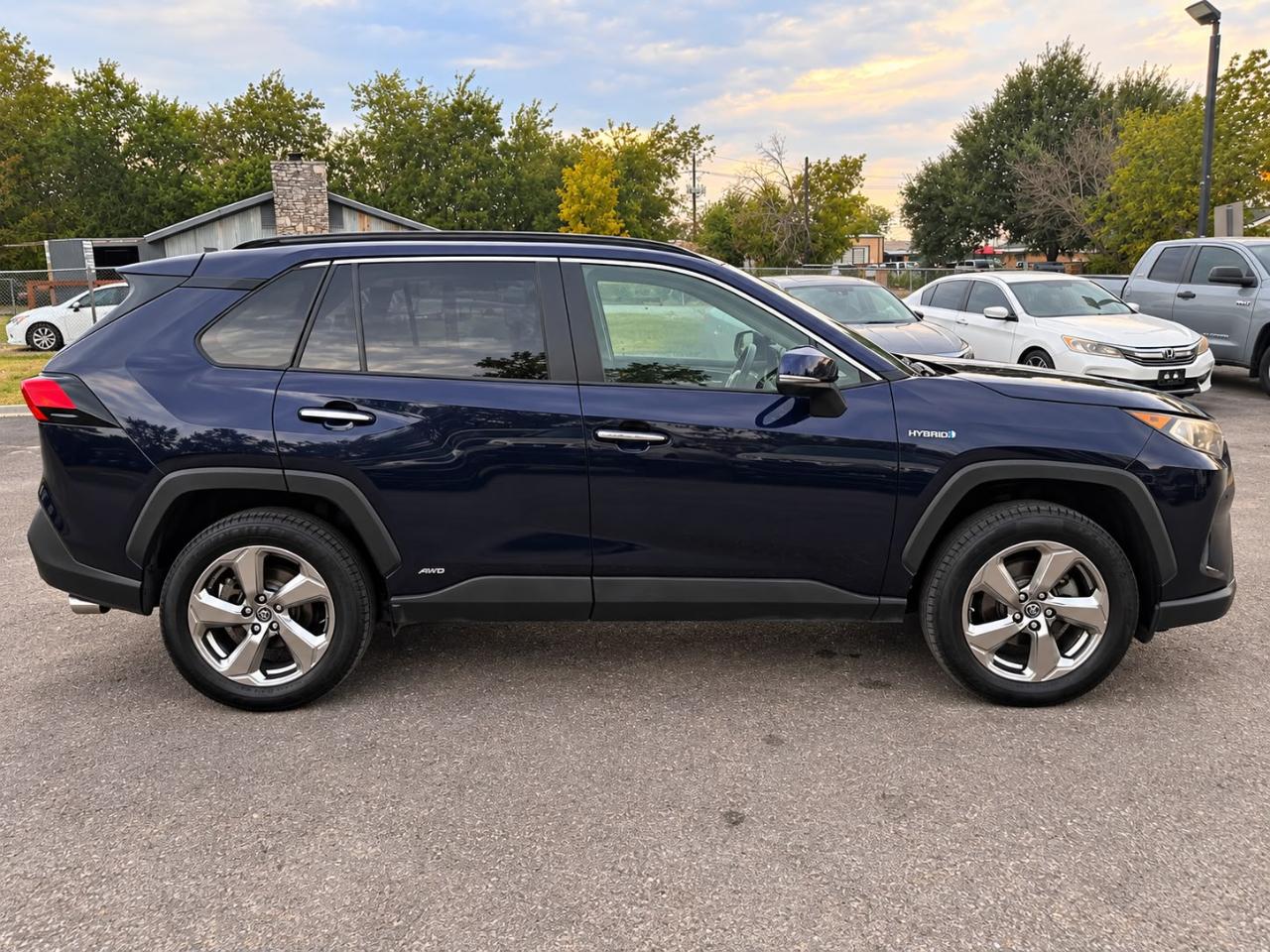 Toyota RAV4 Hybrid  2019