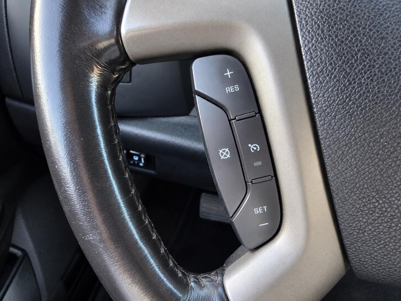 Chevrolet Silverado 2500HD LT Crew Cab 2WD 2011