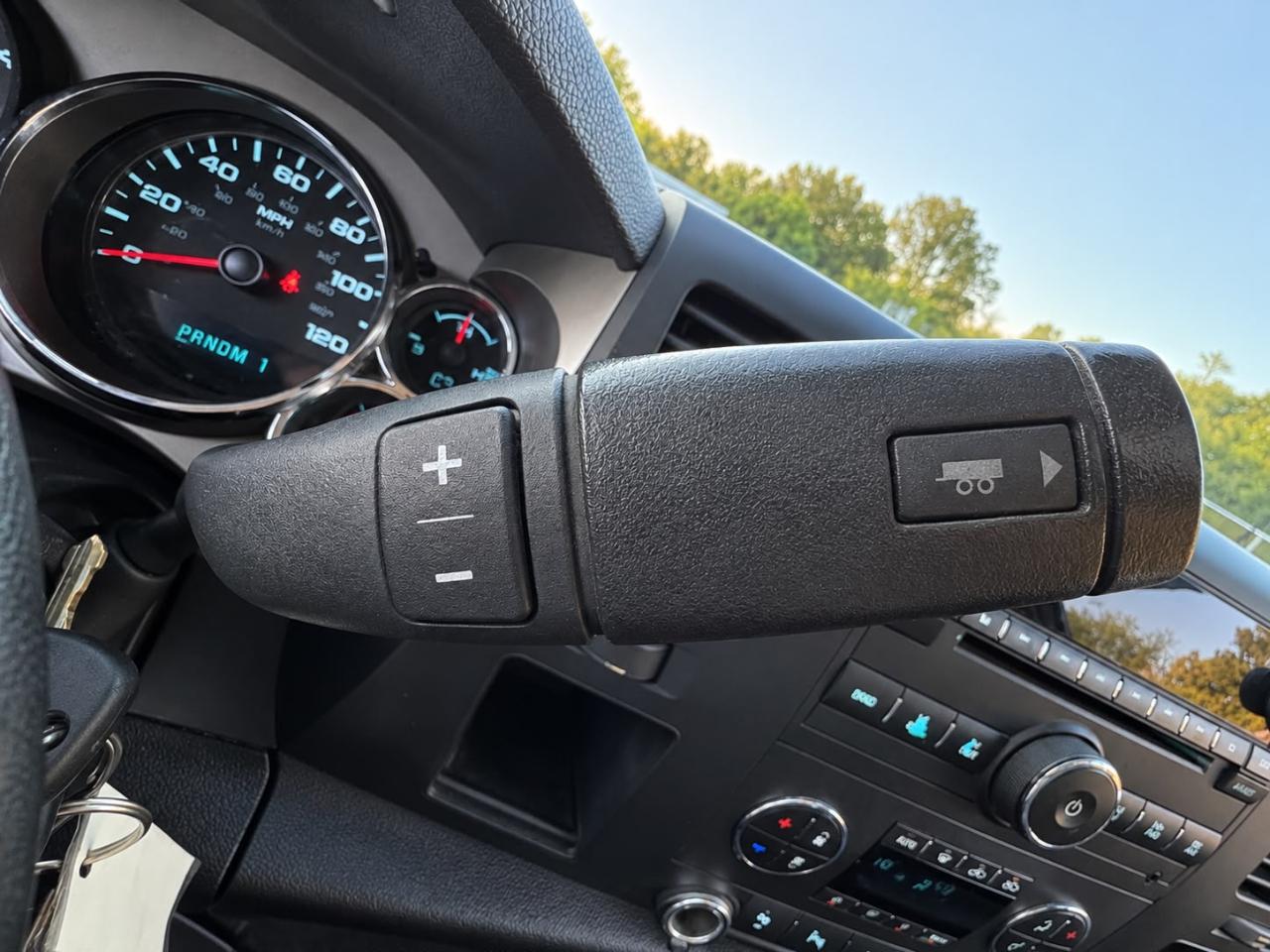 Chevrolet Silverado 2500HD LT Crew Cab 2WD 2011