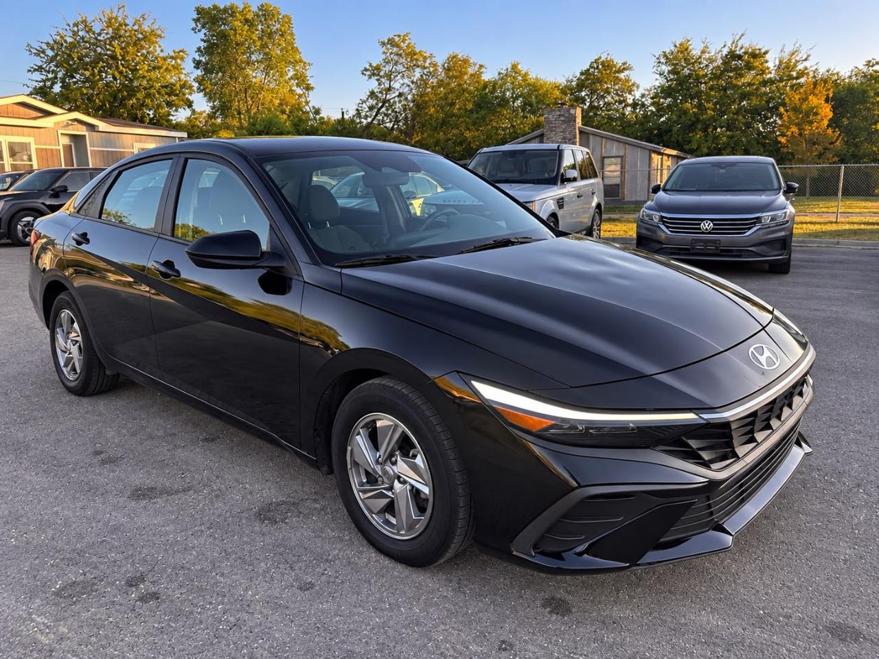 Hyundai Elantra SE 2024