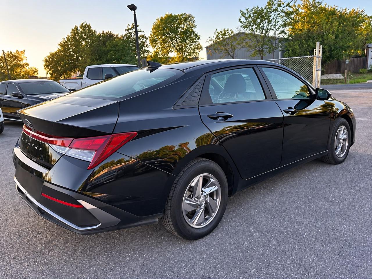Hyundai Elantra SE 2024
