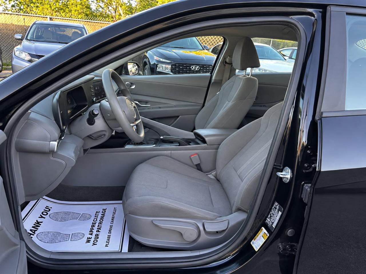 Hyundai Elantra SE 2024