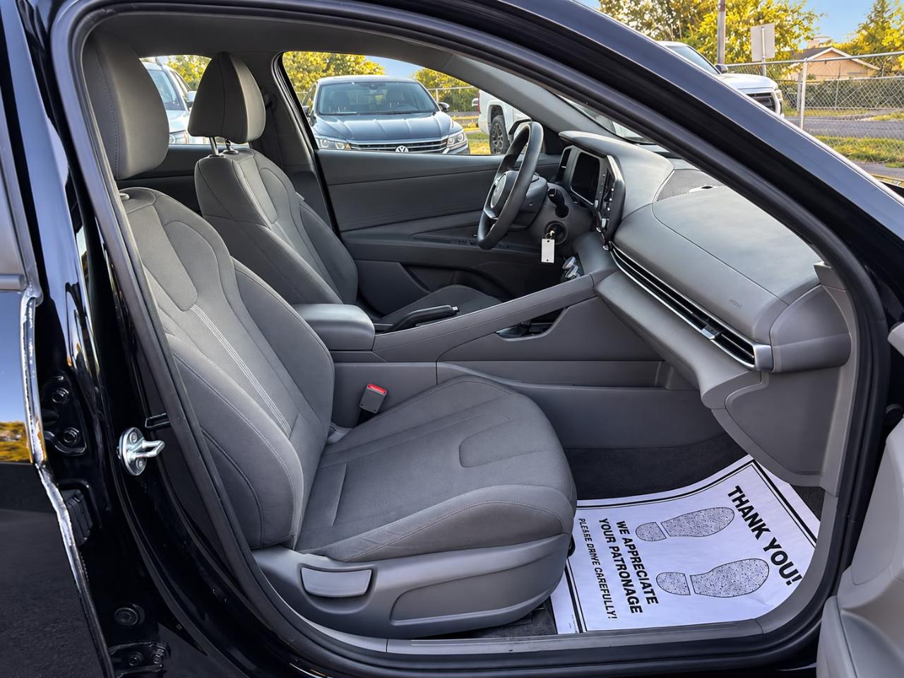 Hyundai Elantra SE 2024