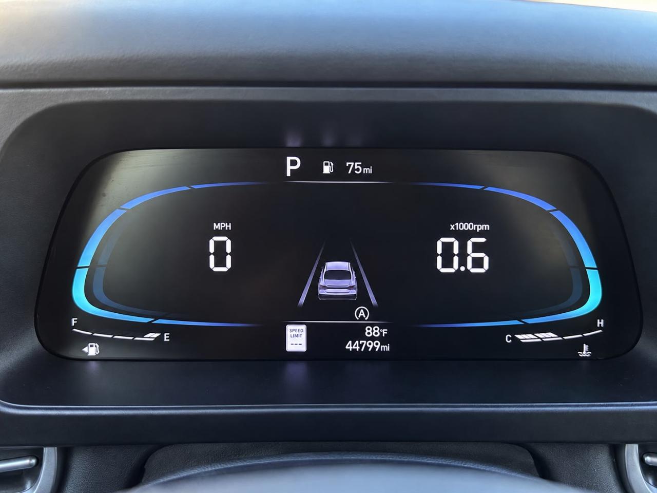 Hyundai Elantra SE 2024