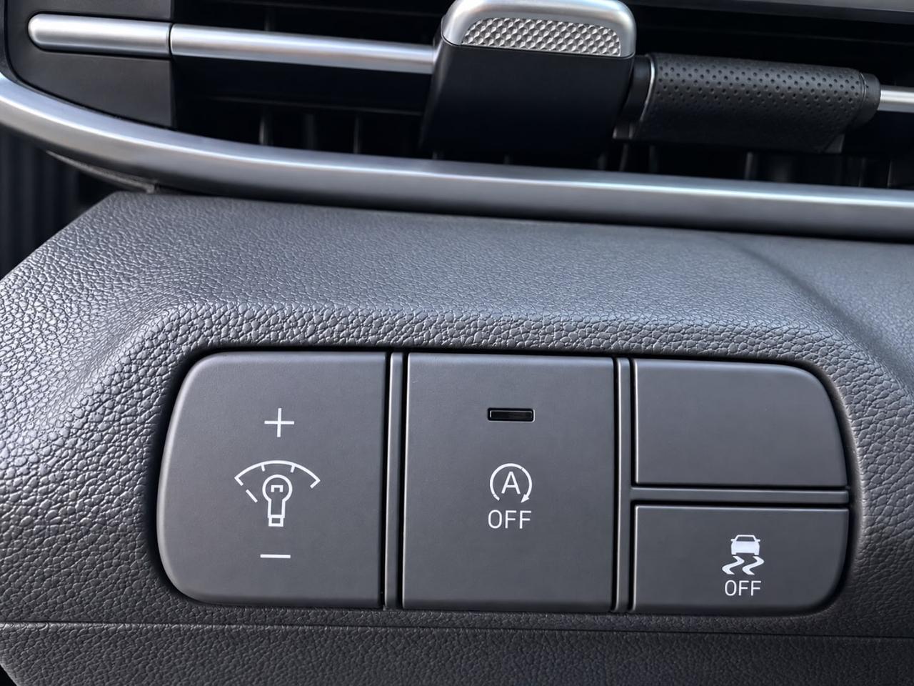 Hyundai Elantra SE 2024