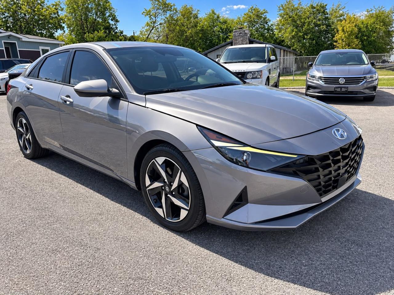 Hyundai Elantra  2023