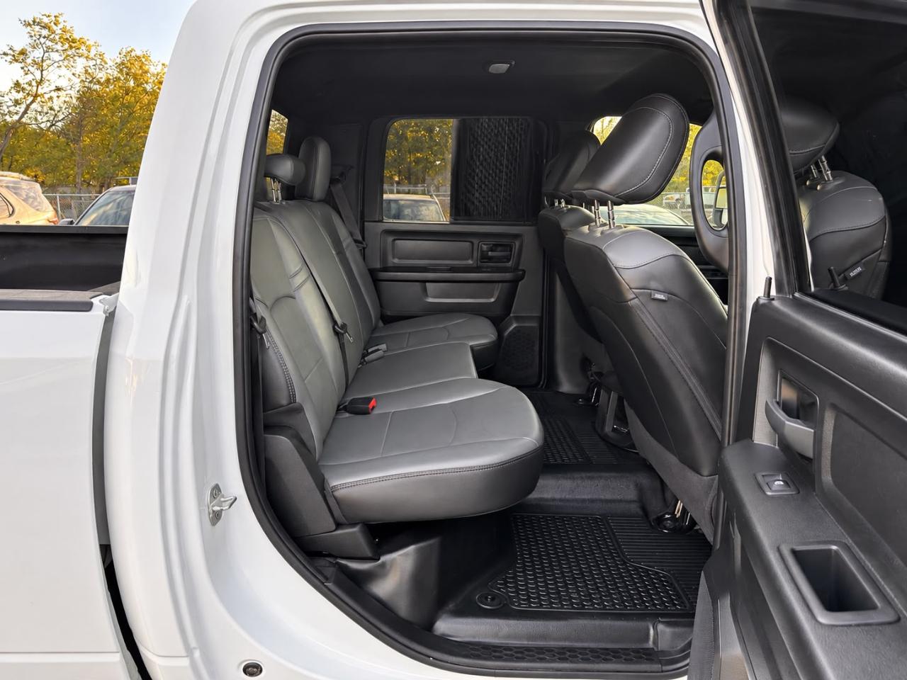 RAM 2500 Tradesman Crew Cab SWB 4WD 2023