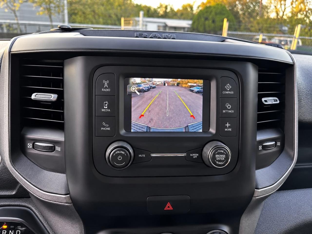 RAM 2500 Tradesman Crew Cab SWB 4WD 2023