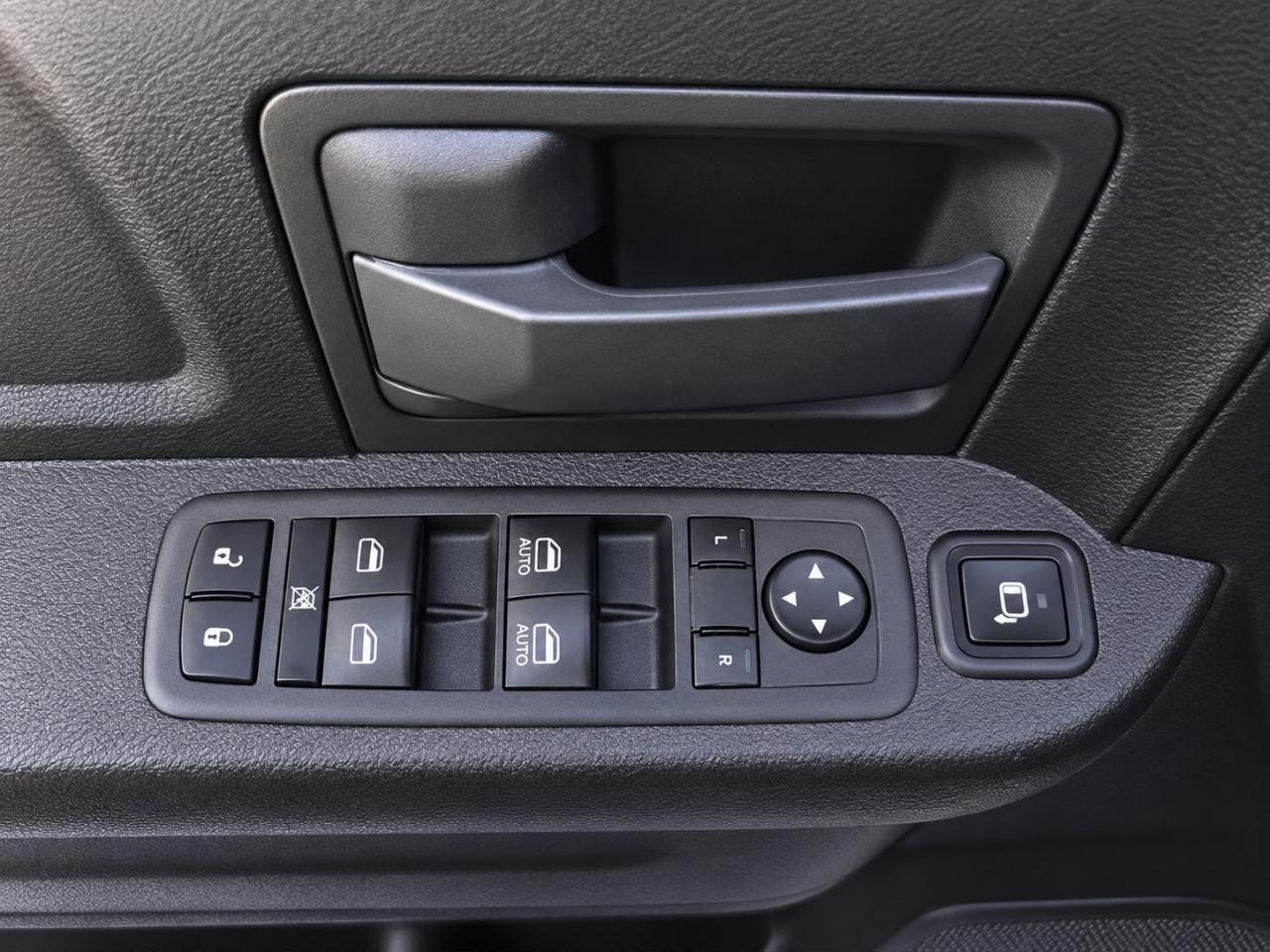 RAM 2500 Tradesman Crew Cab SWB 4WD 2023