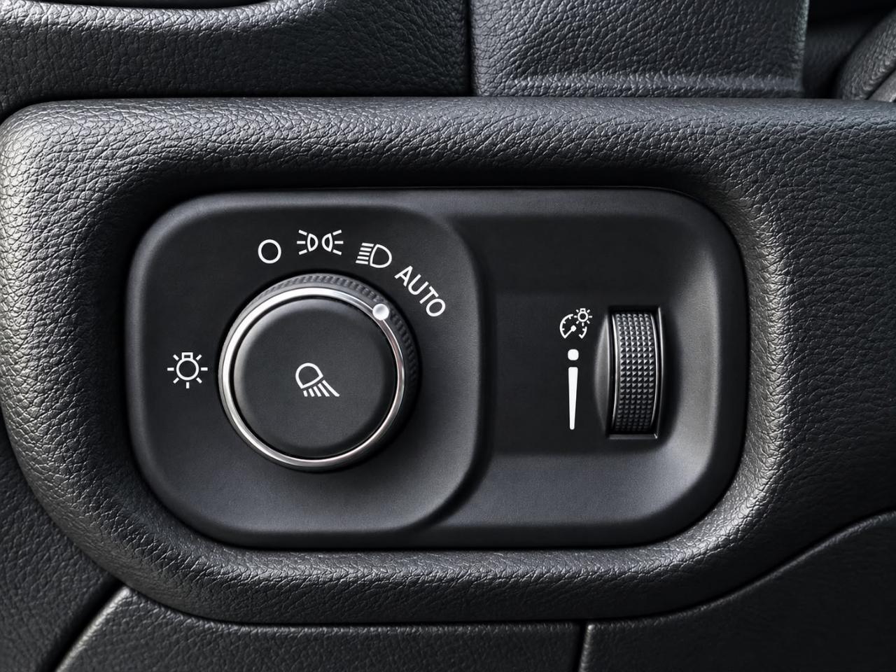 RAM 2500 Tradesman Crew Cab SWB 4WD 2023