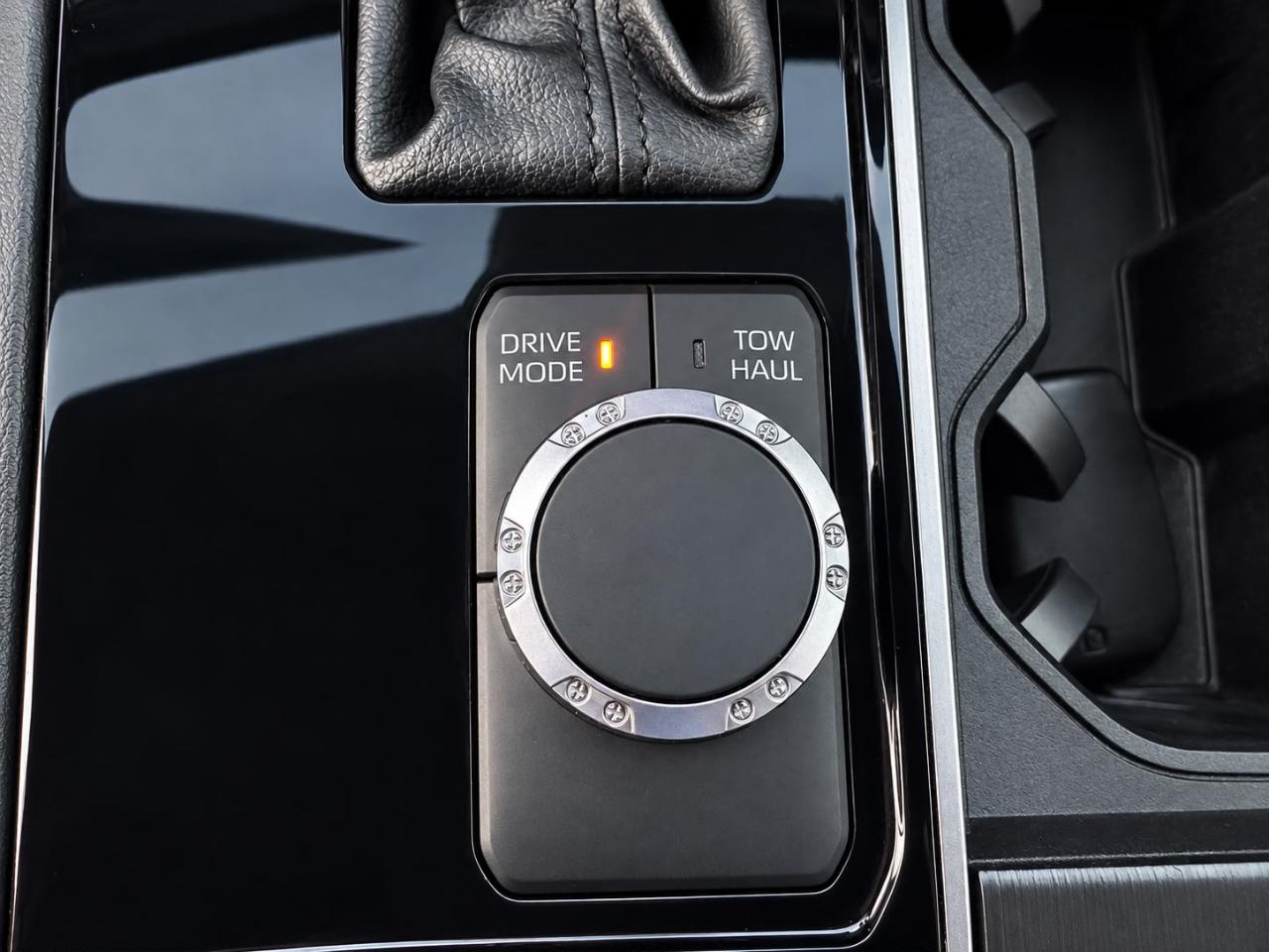 Toyota Tundra  2022