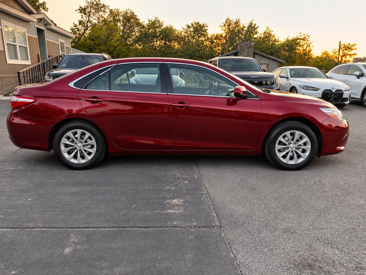 Toyota Camry SE 2017