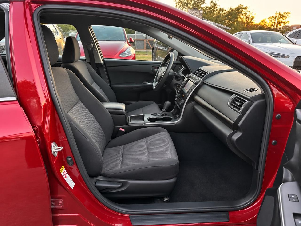 Toyota Camry SE 2017