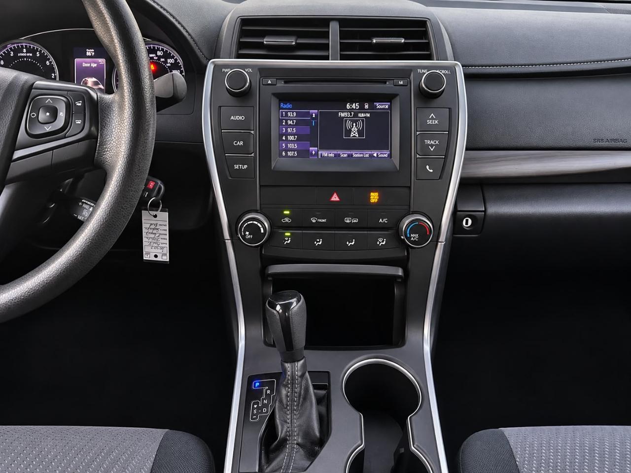 Toyota Camry SE 2017