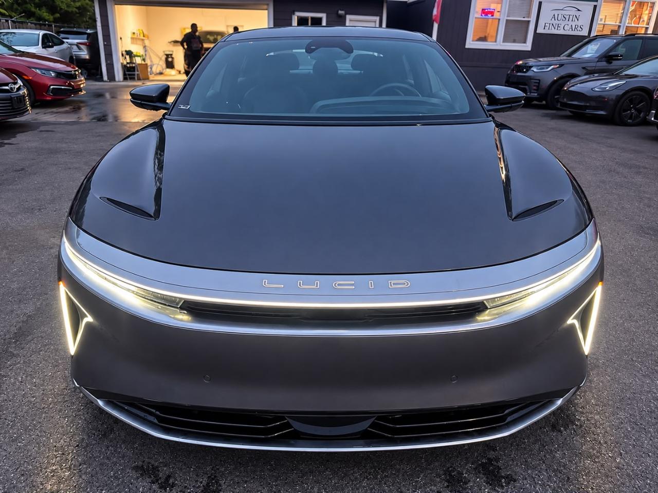 Lucid Air Pure 2024