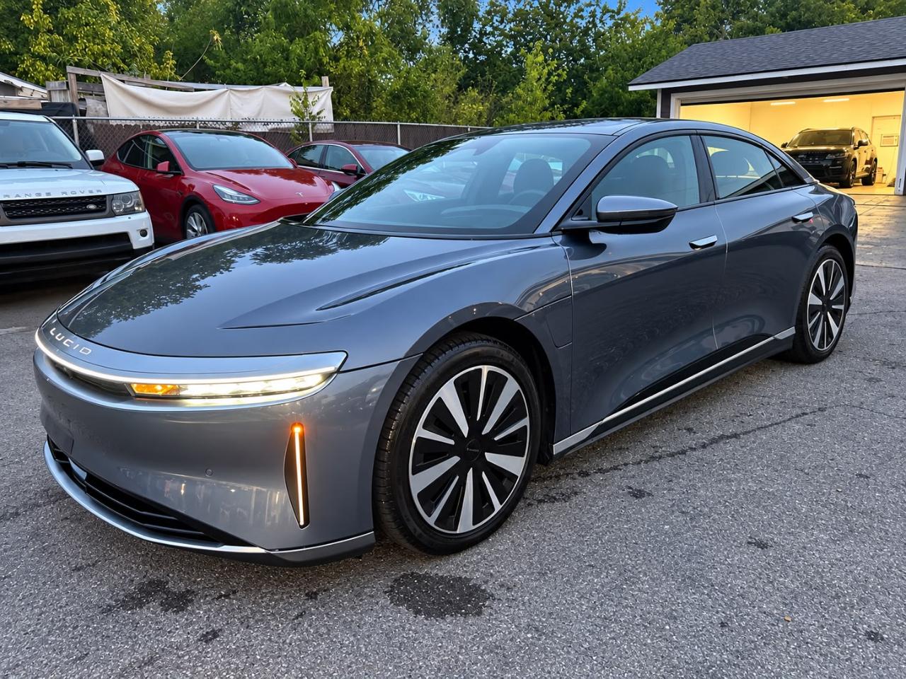 Lucid Air Pure 2024
