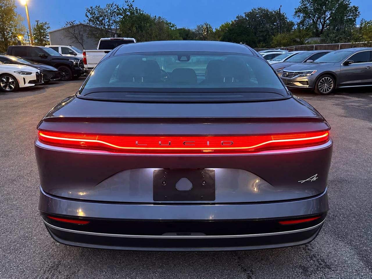 Lucid Air Pure 2024