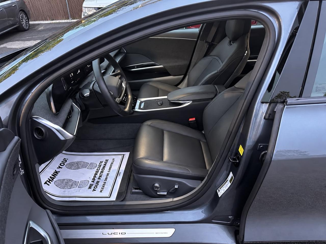 Lucid Air Pure 2024