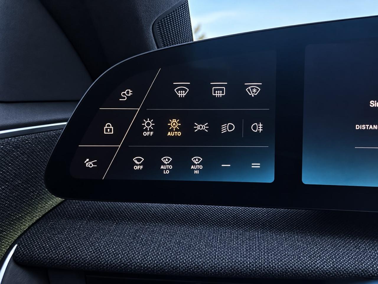 Lucid Air Pure 2024