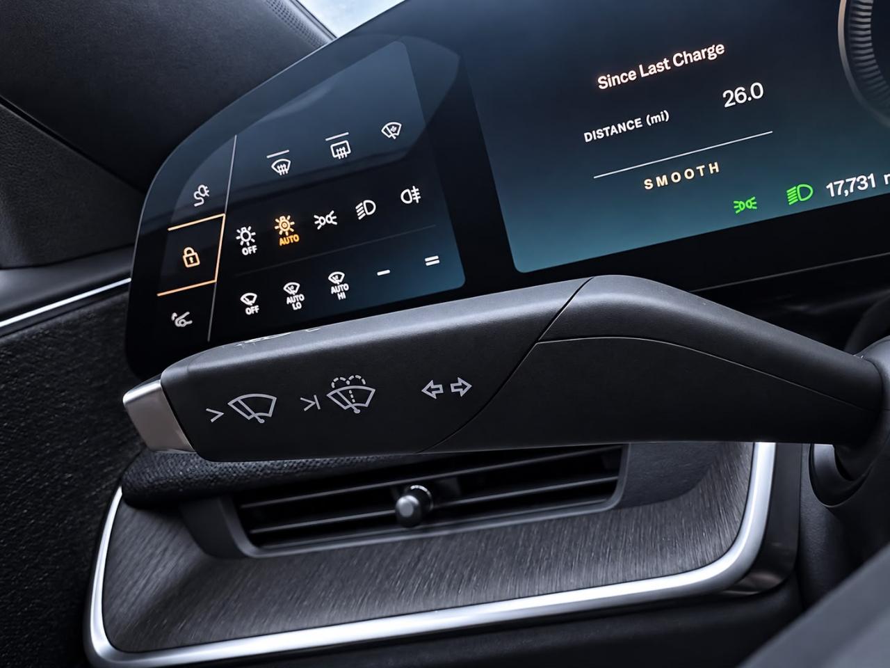 Lucid Air Pure 2024