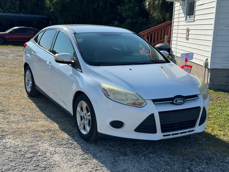 2014 Ford Focus SE Sedan