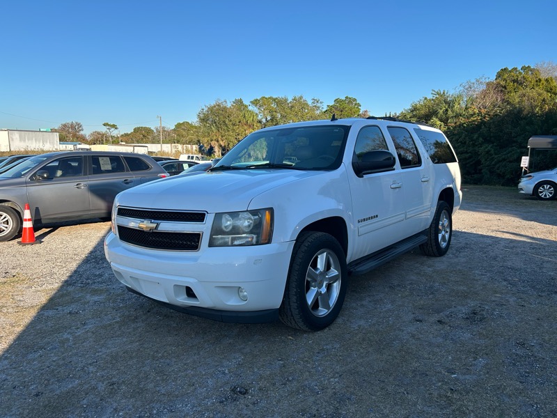 2011 Chevrolet Suburban LT 1500 4WD