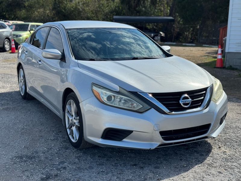 2016 Nissan Altima 2.5 SR