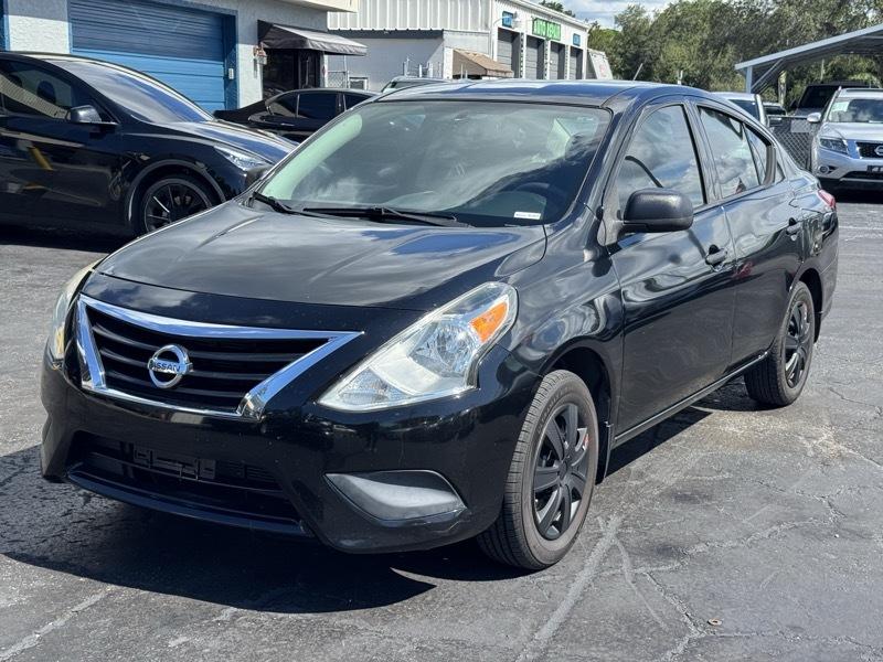 2015 Nissan Versa 1.6 S 5M