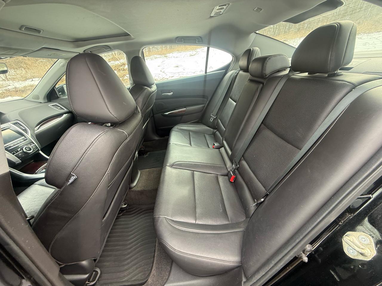 Acura TLX 9-Spd AT w/Technology Package 2015