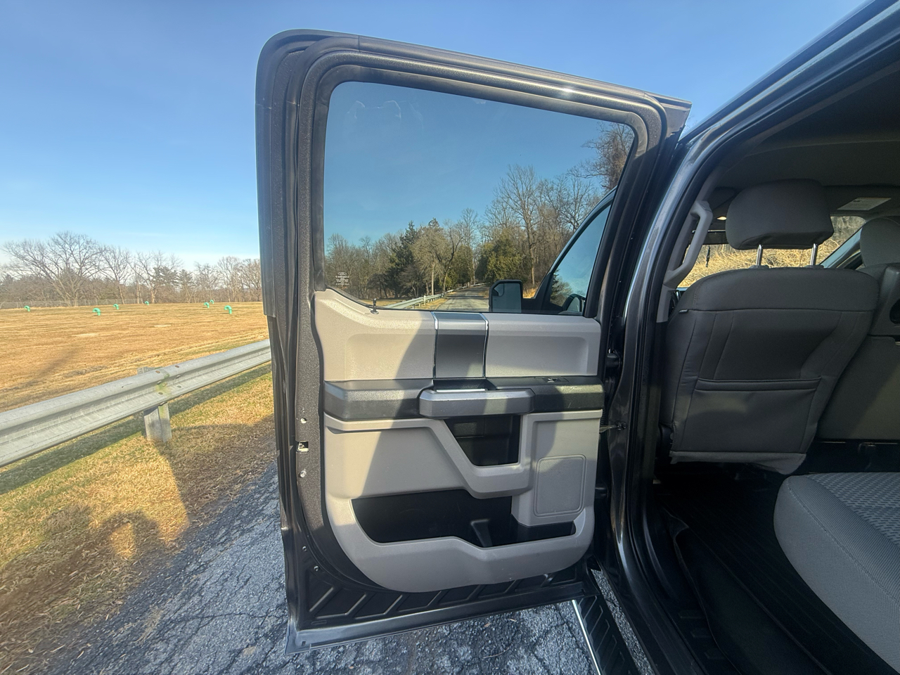 Ford F-150 Lariat SuperCrew 5.5-ft. Bed 4WD 2016