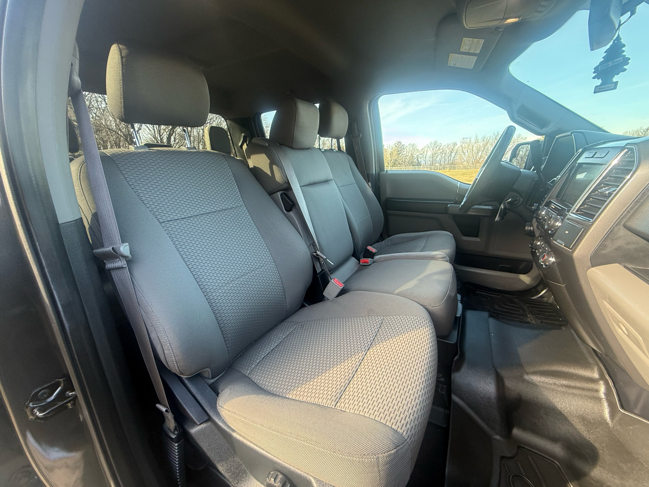 Ford F-150 Lariat SuperCrew 5.5-ft. Bed 4WD 2016