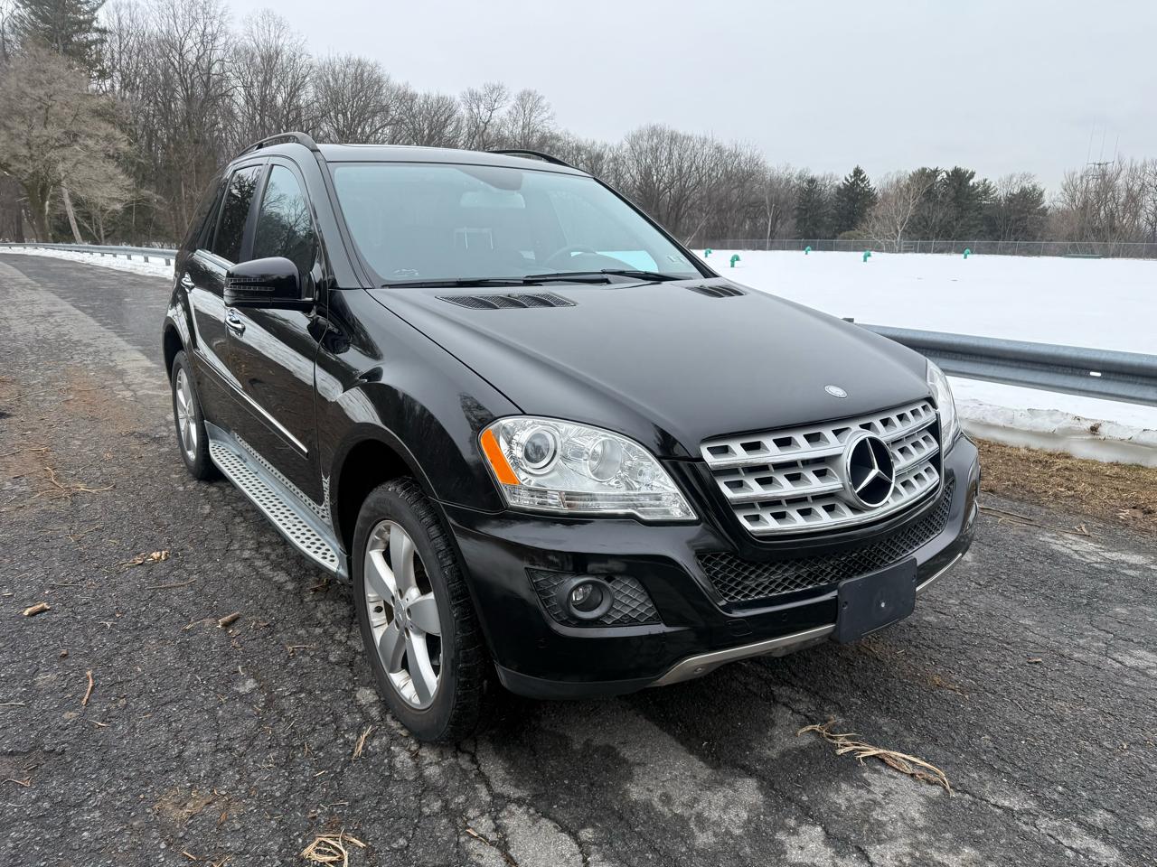 Mercedes-Benz M-Class ML350 4MATIC 2011