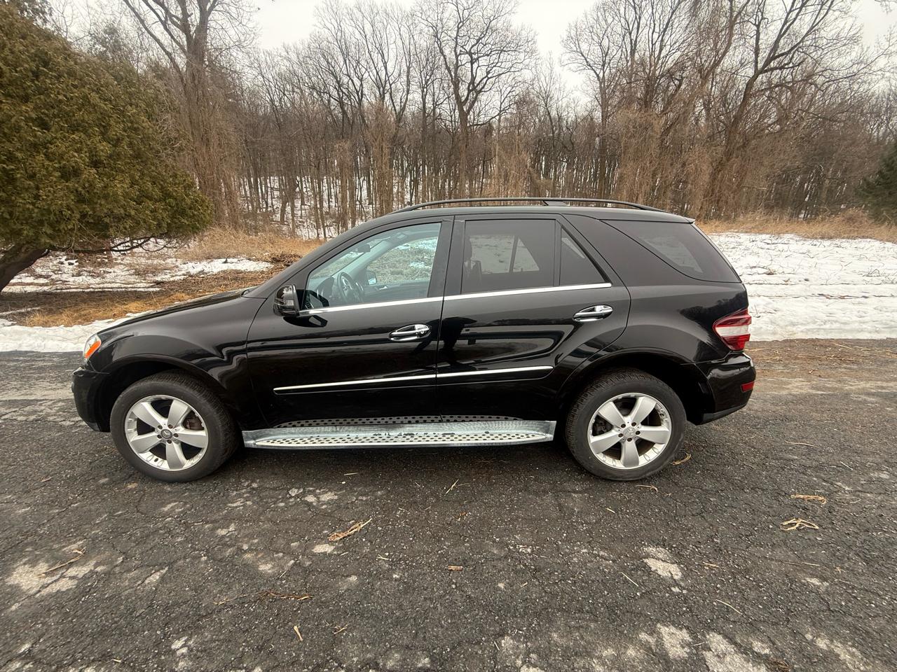 Mercedes-Benz M-Class ML350 4MATIC 2011