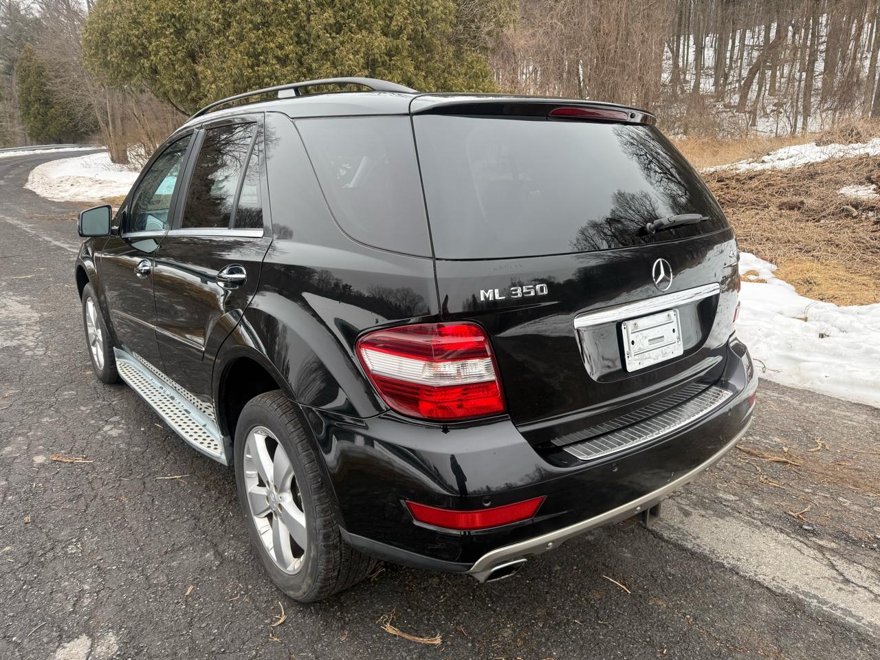 Mercedes-Benz M-Class ML350 4MATIC 2011