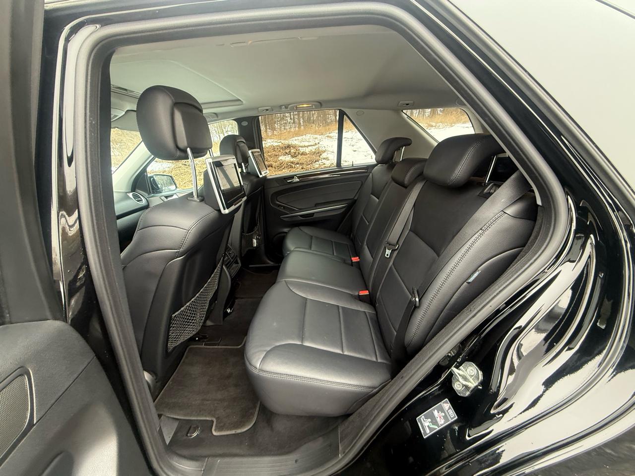 Mercedes-Benz M-Class ML350 4MATIC 2011