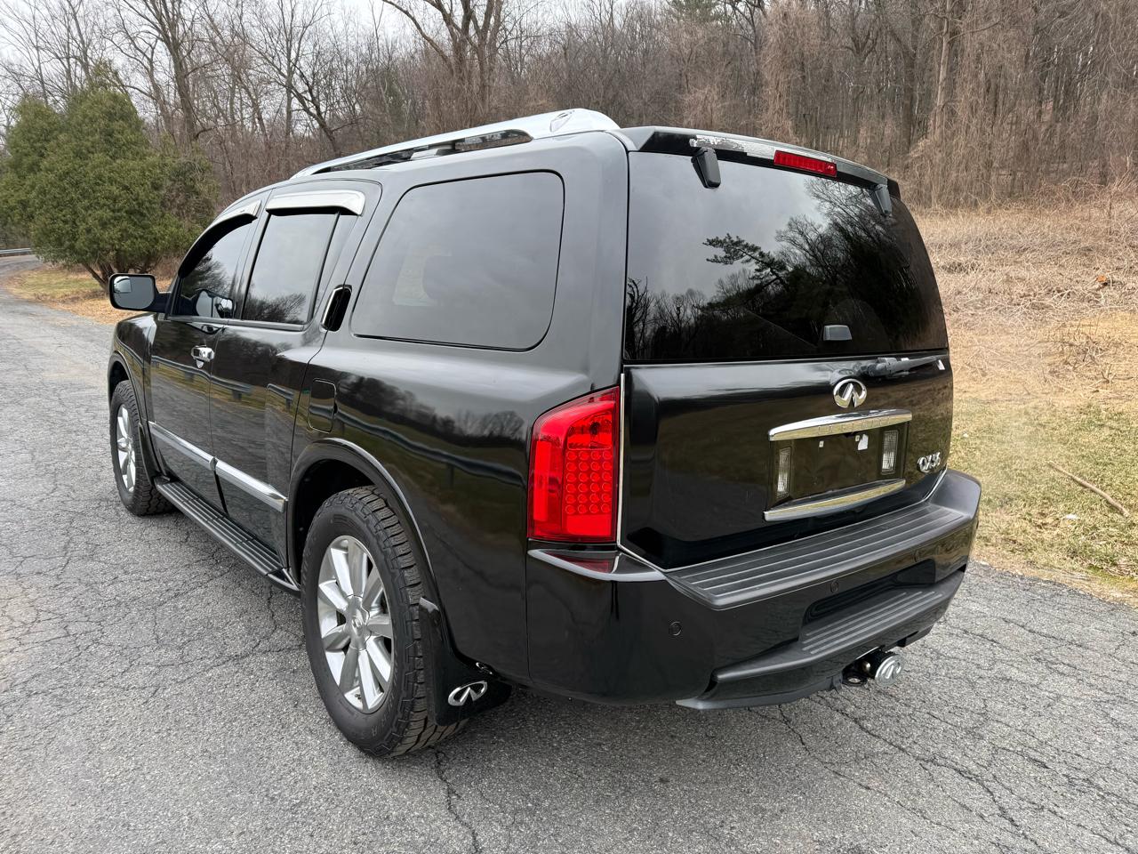 Infiniti QX56 AWD 2010